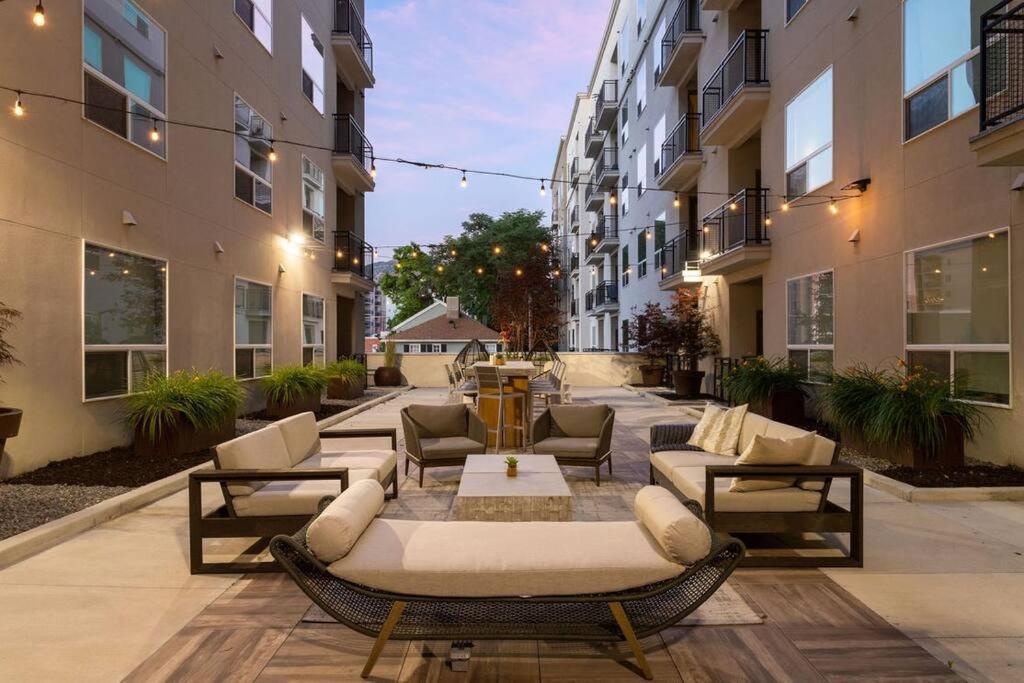 Downtown Walking Oasis With King Bd And City View Salt Lake City Exterior photo